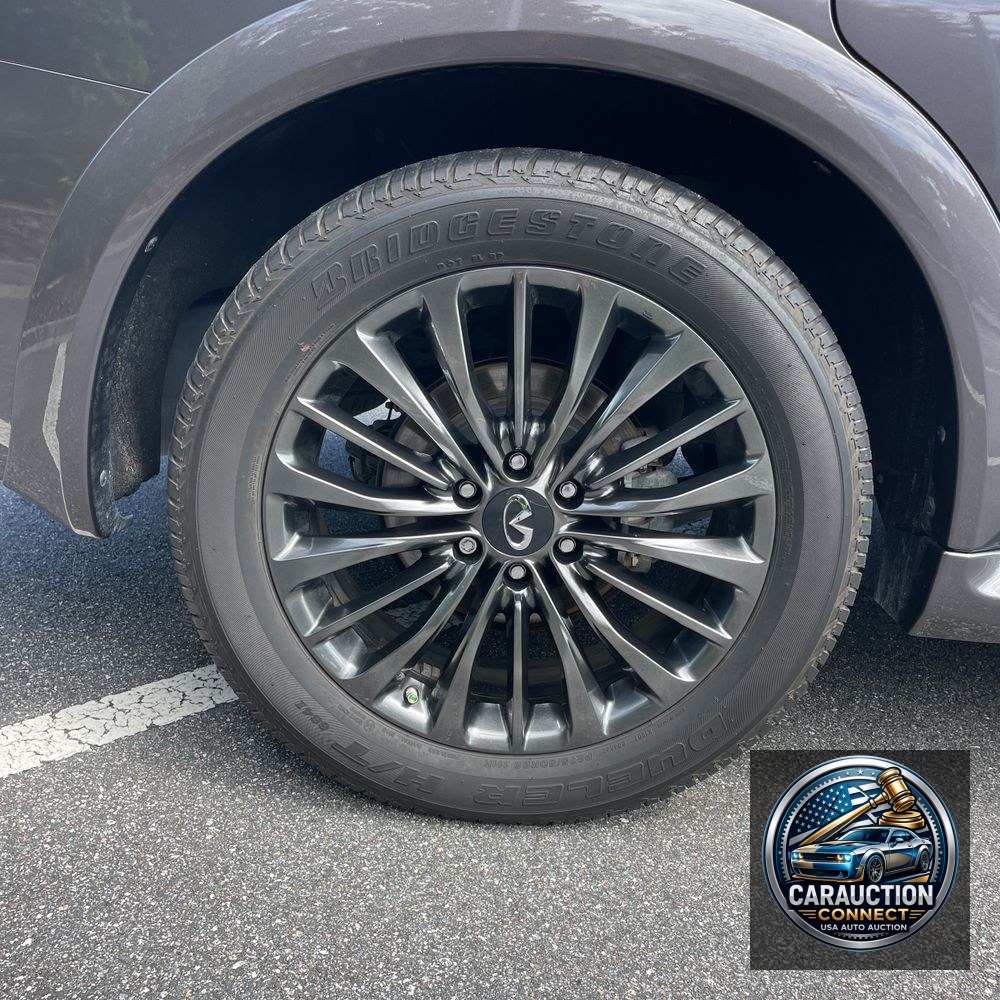 2023 INFINITI QX80 Luxe