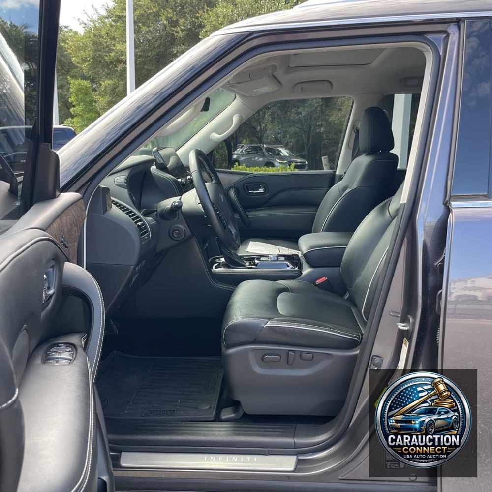 2023 INFINITI QX80 Luxe