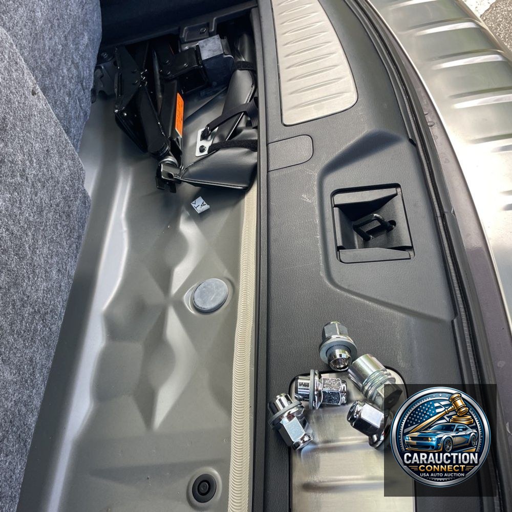 2023 INFINITI QX80 Luxe