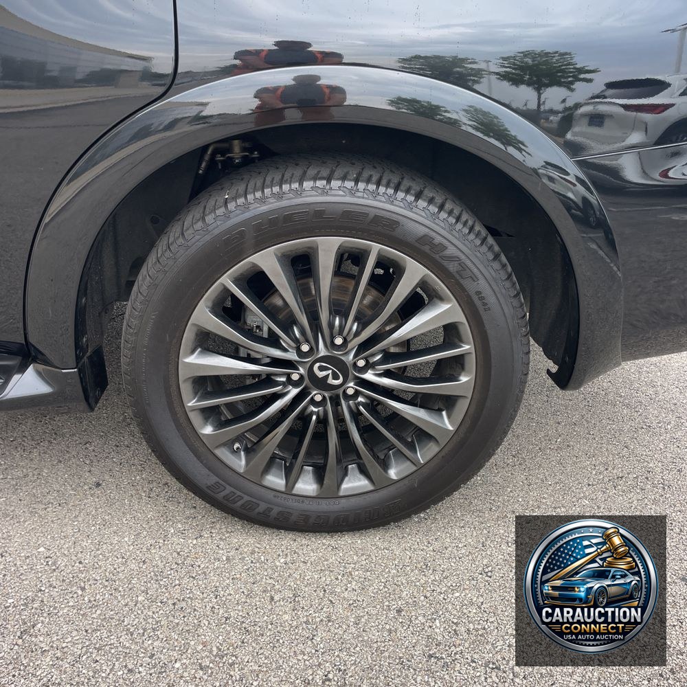 2024 INFINITI QX80 Premium Select