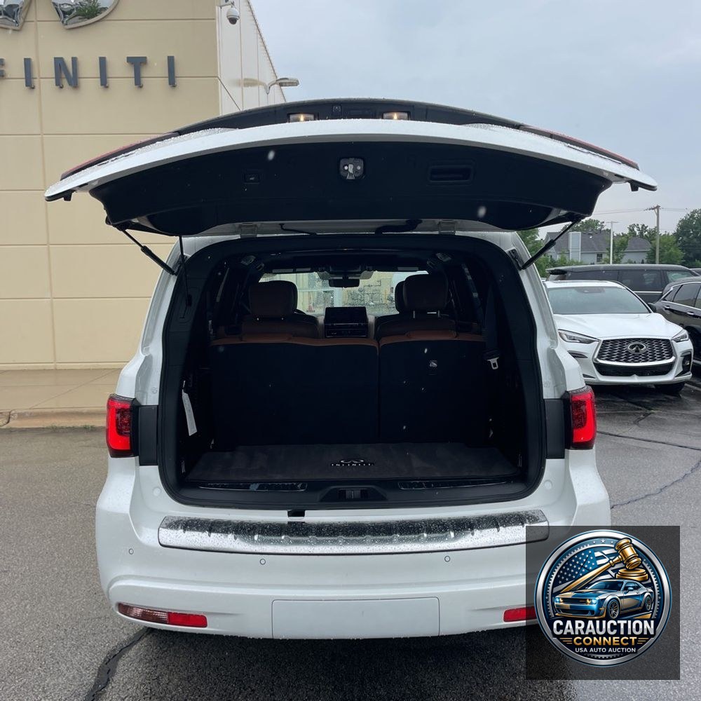 2024 INFINITI QX80 Premium Select