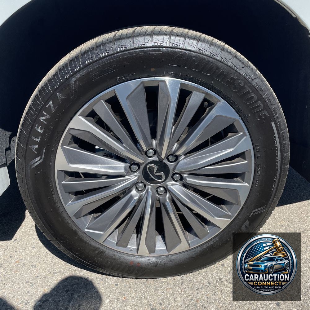 2025 INFINITI QX80 Sensory