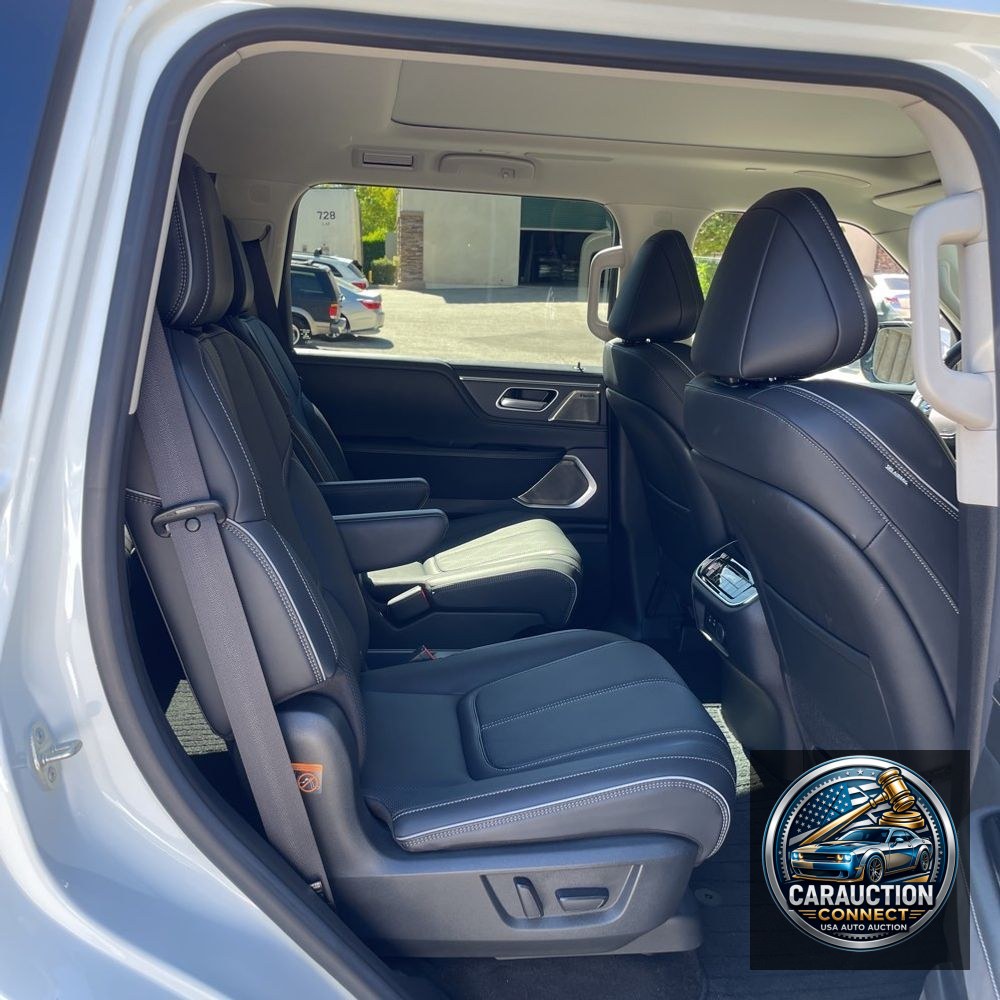 2025 INFINITI QX80 Sensory