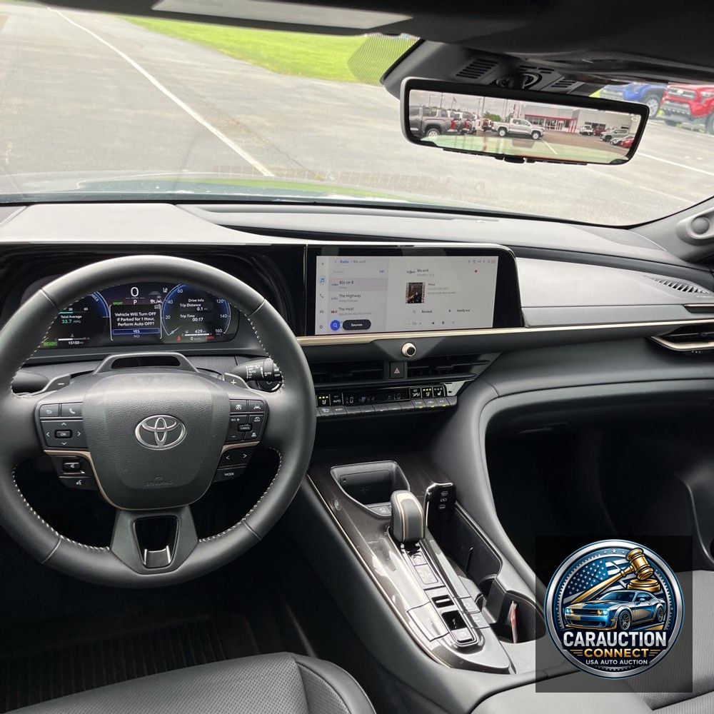 2025 Toyota Crown Signia Limited