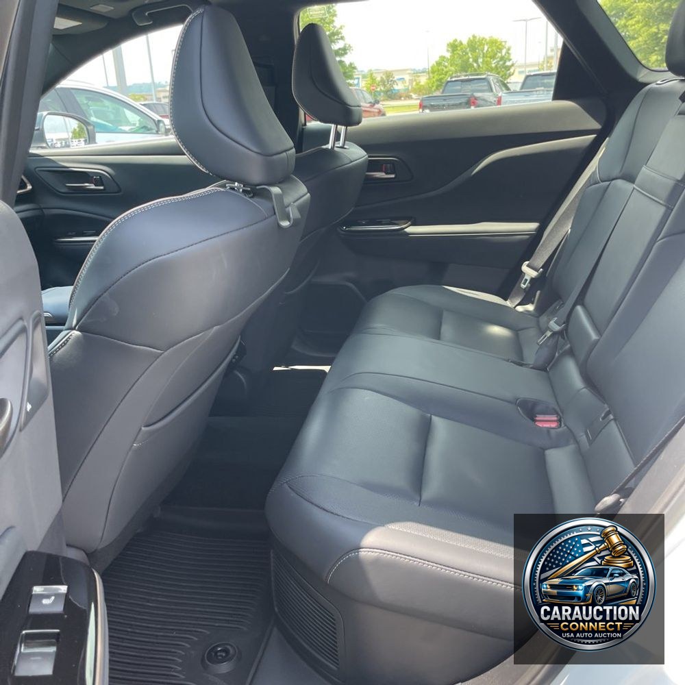 2025 Toyota Crown Signia Limited