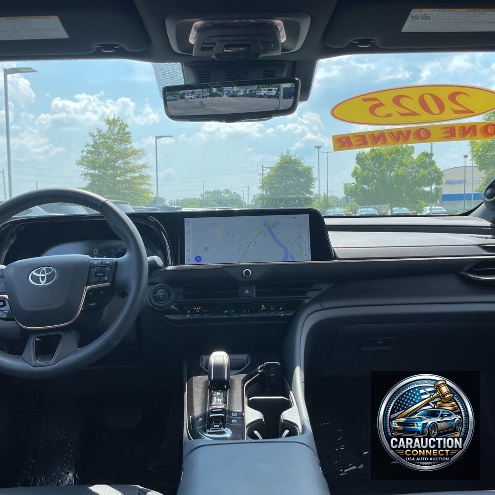2025 Toyota Crown Signia Limited