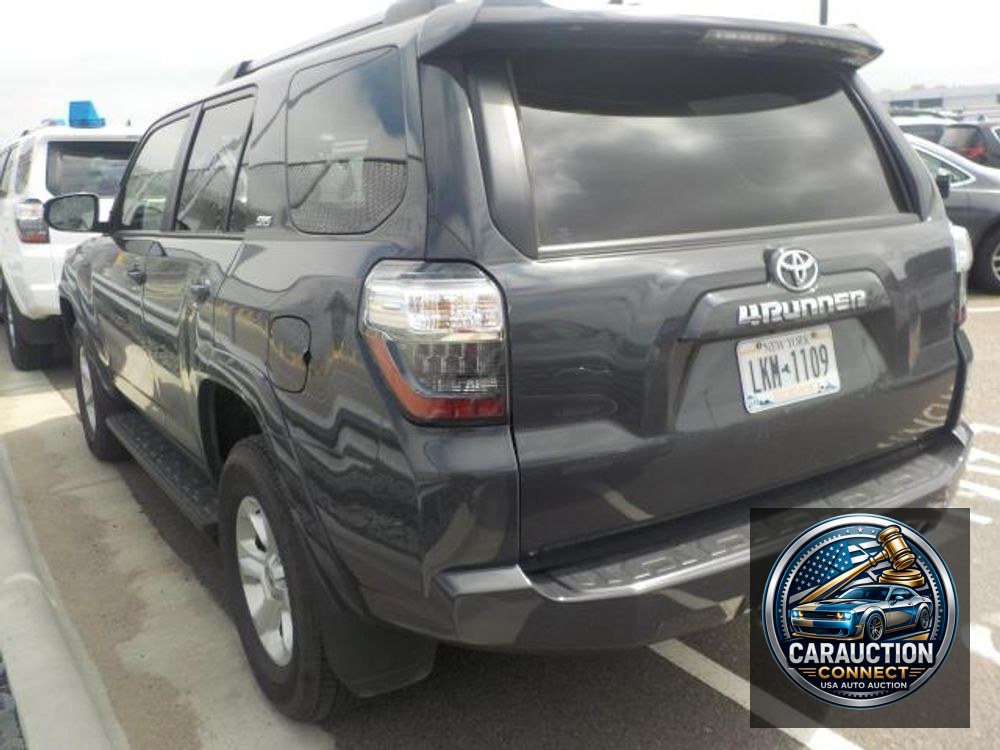 2024 Toyota 4Runner SR5