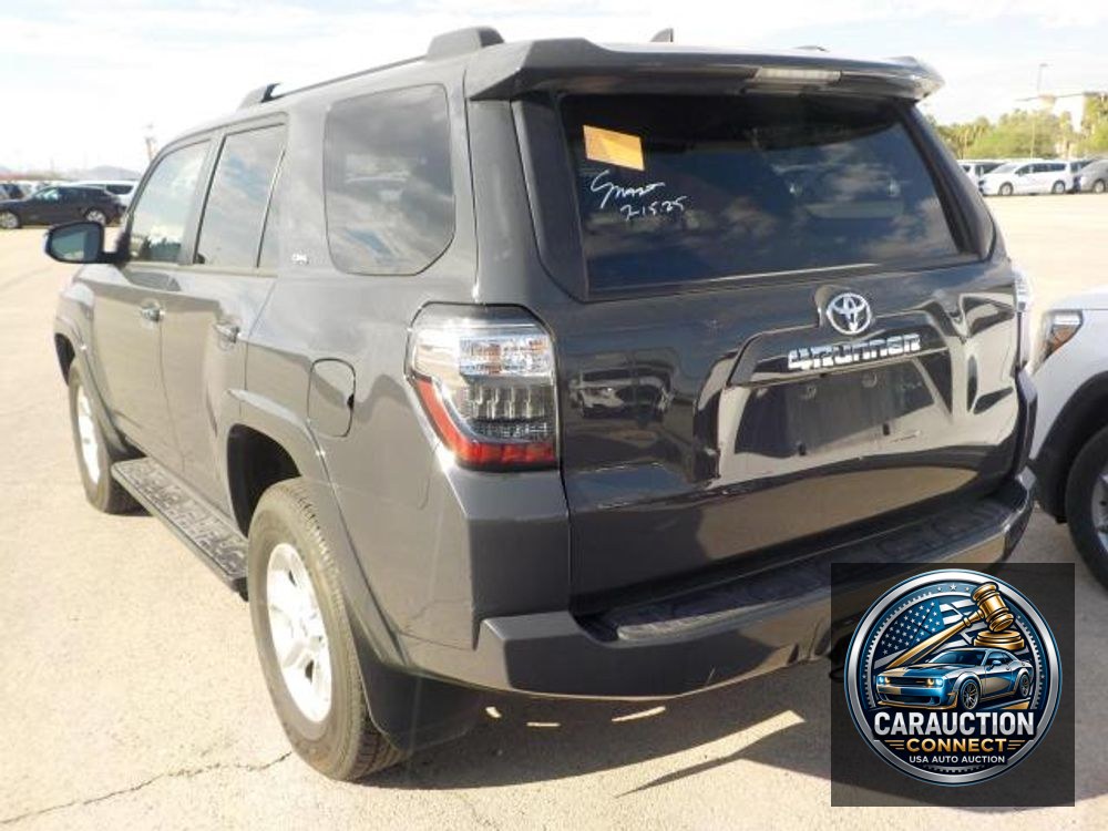 2024 Toyota 4Runner SR5