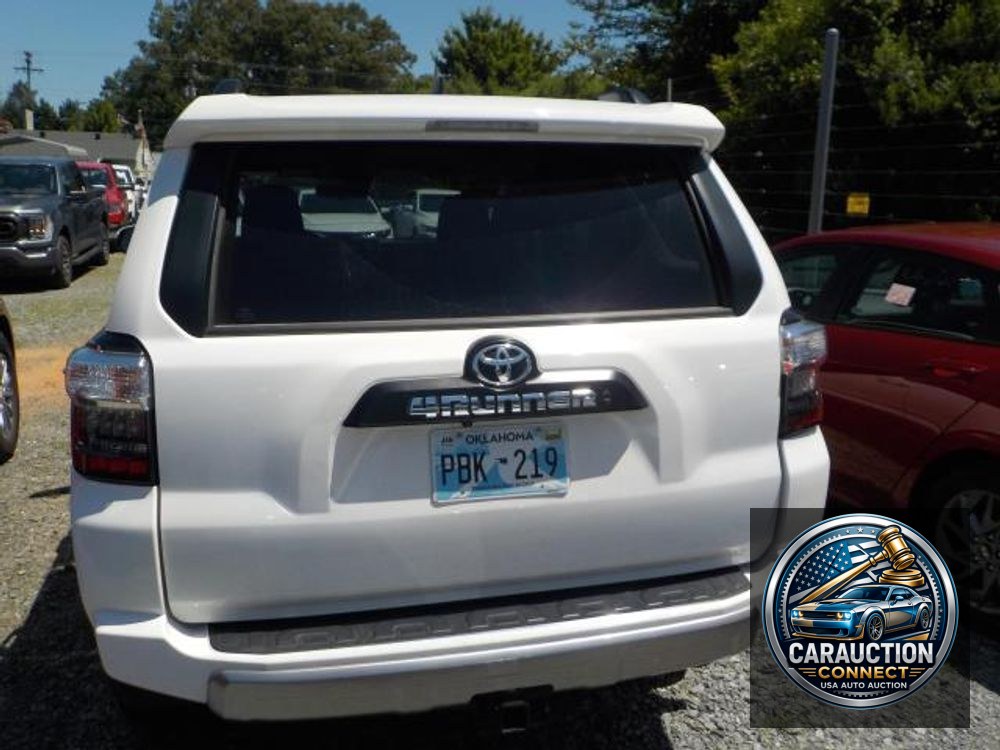 2024 Toyota 4Runner TRD Off Road