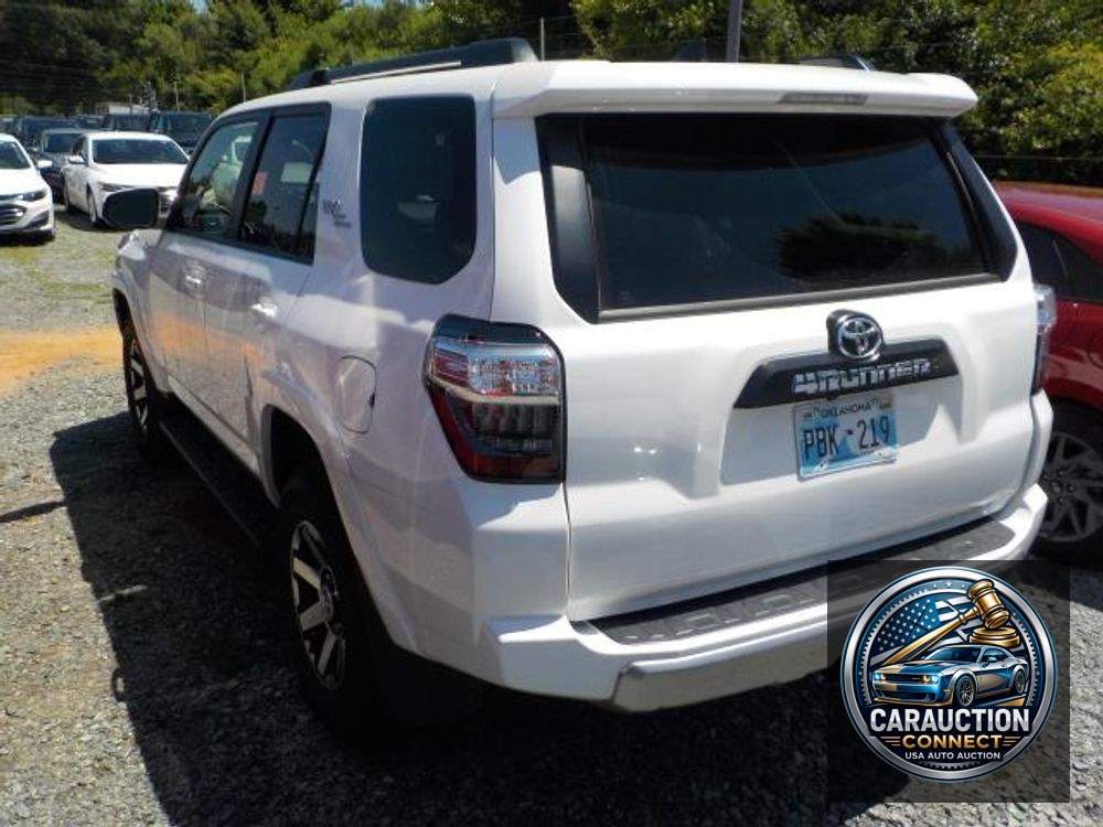 2024 Toyota 4Runner TRD Off Road