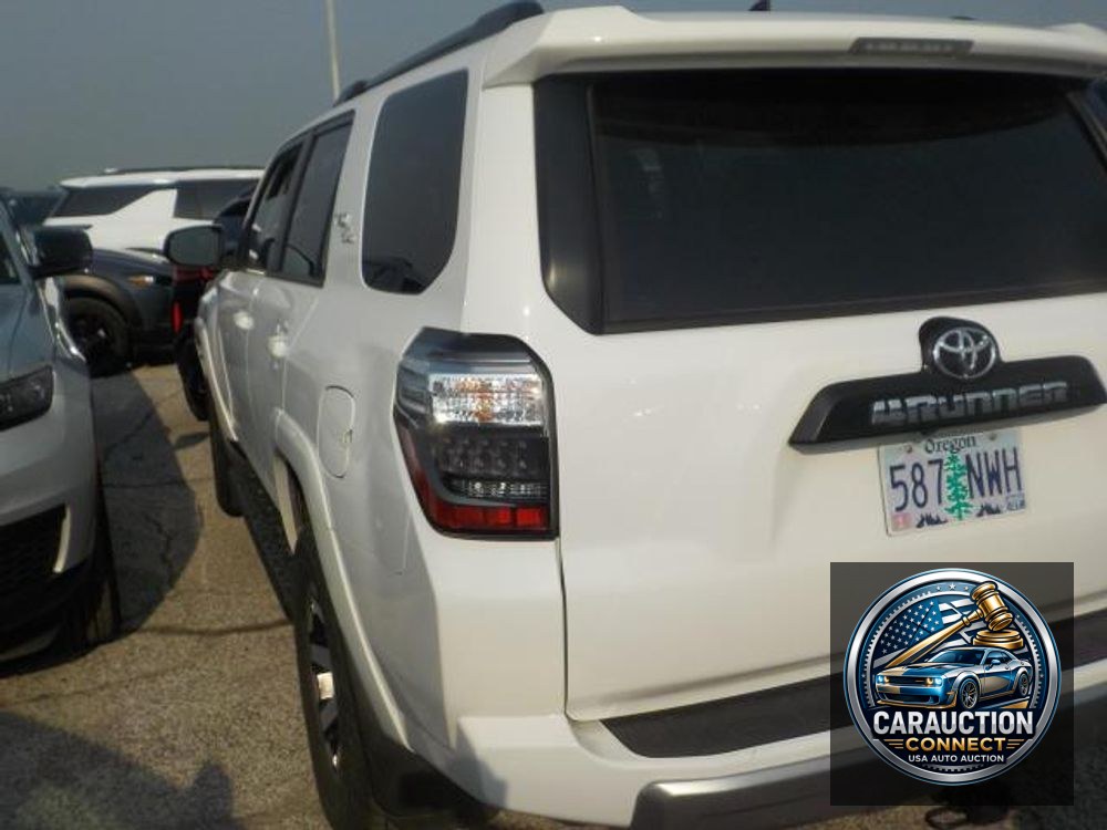 2024 Toyota 4Runner TRD Off Road
