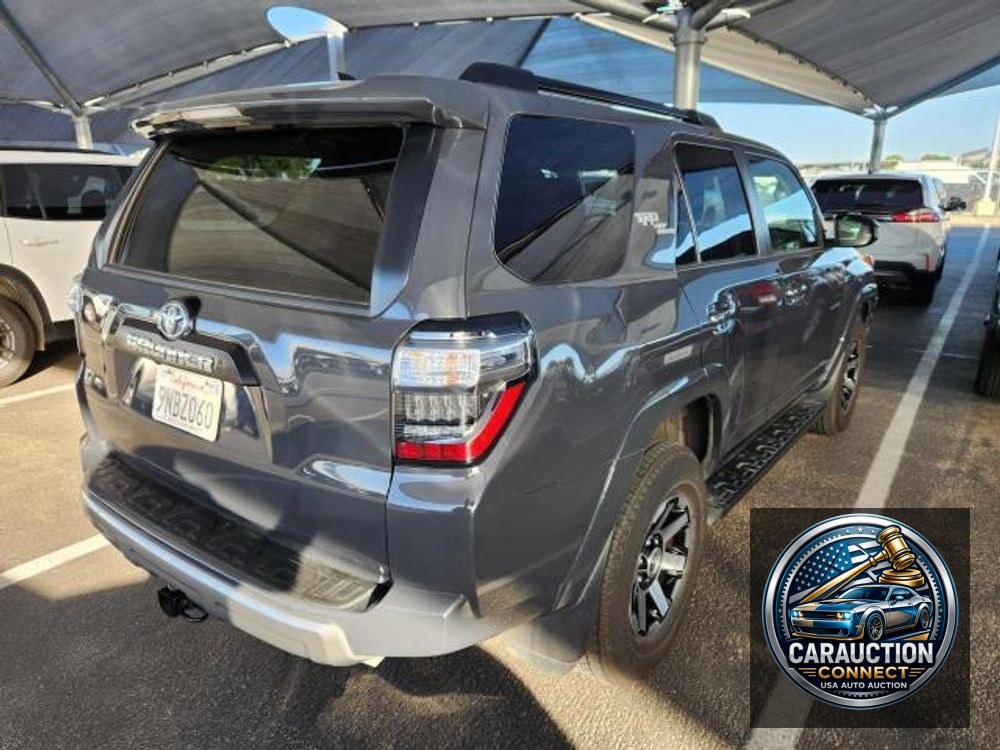 2024 Toyota 4Runner TRD Off Road