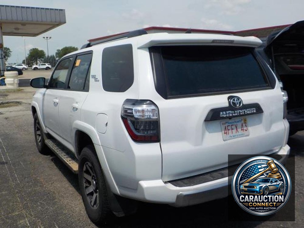 2024 Toyota 4Runner TRD Off Road
