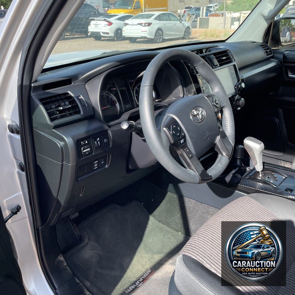 2024 Toyota 4Runner TRD Off-Road