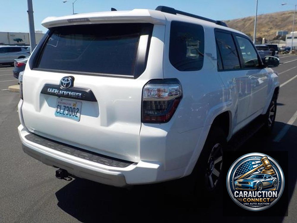 2024 Toyota 4Runner TRD Off Road