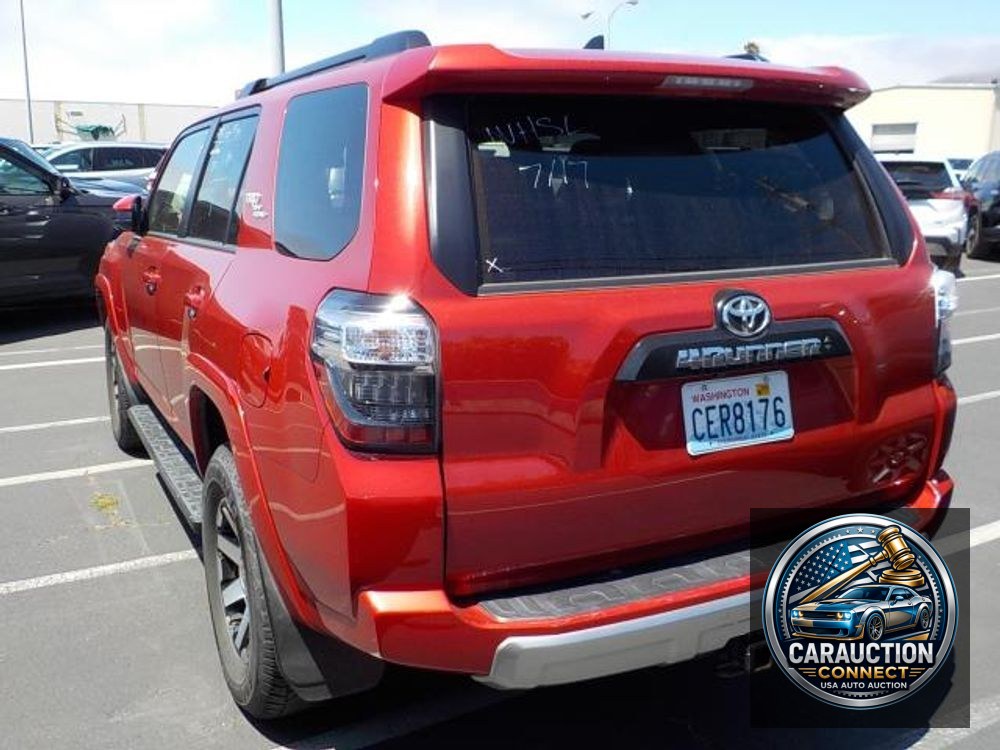 2024 Toyota 4Runner TRD Off Road
