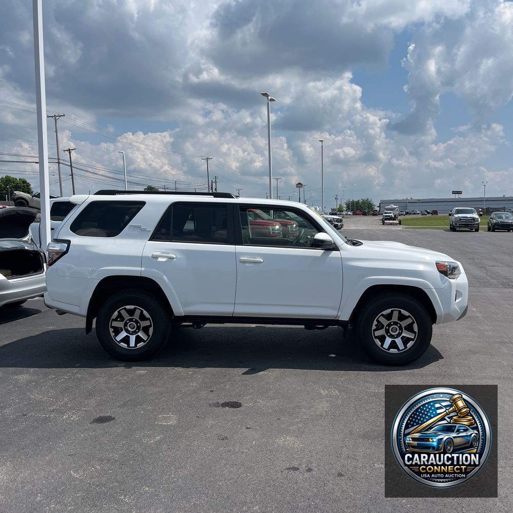 2024 Toyota 4Runner TRD Off-Road