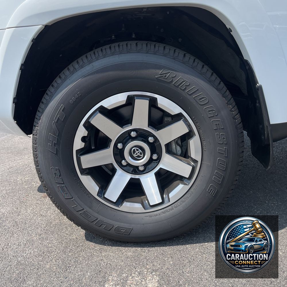 2024 Toyota 4Runner TRD Off-Road