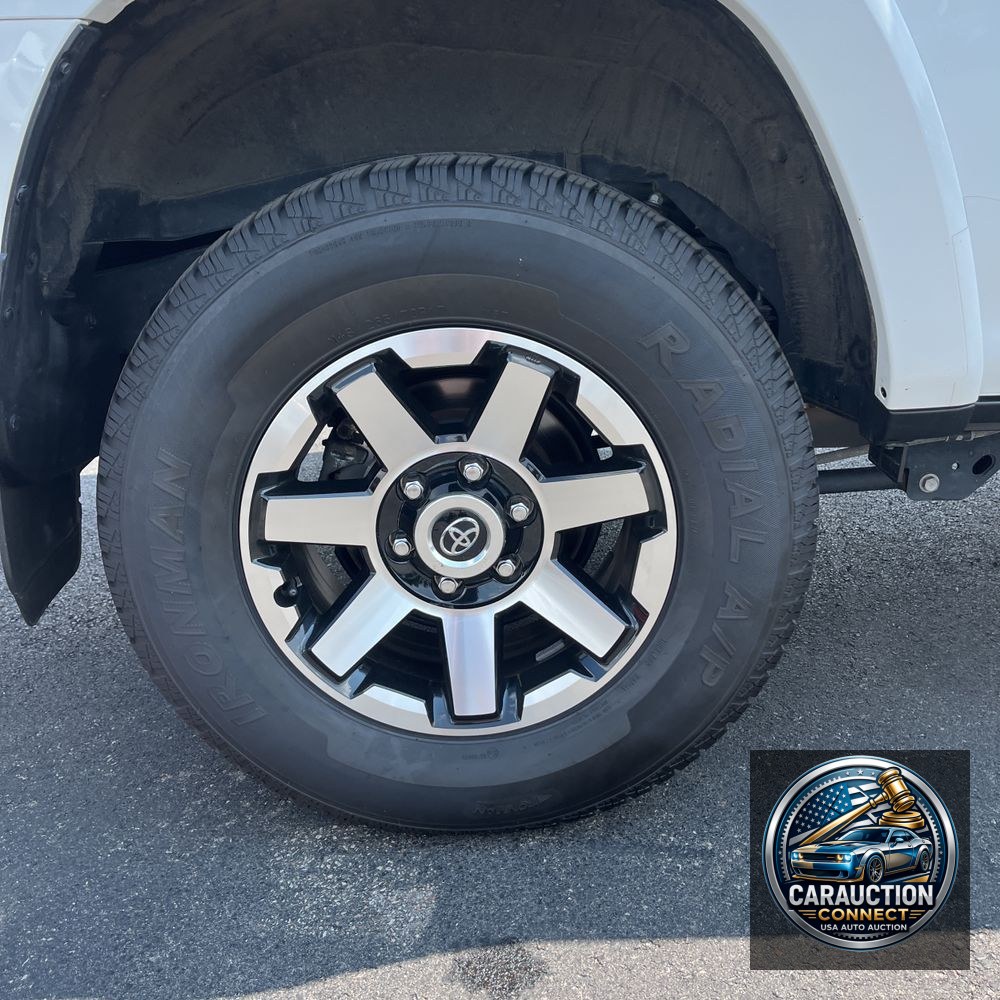 2024 Toyota 4Runner TRD Off-Road