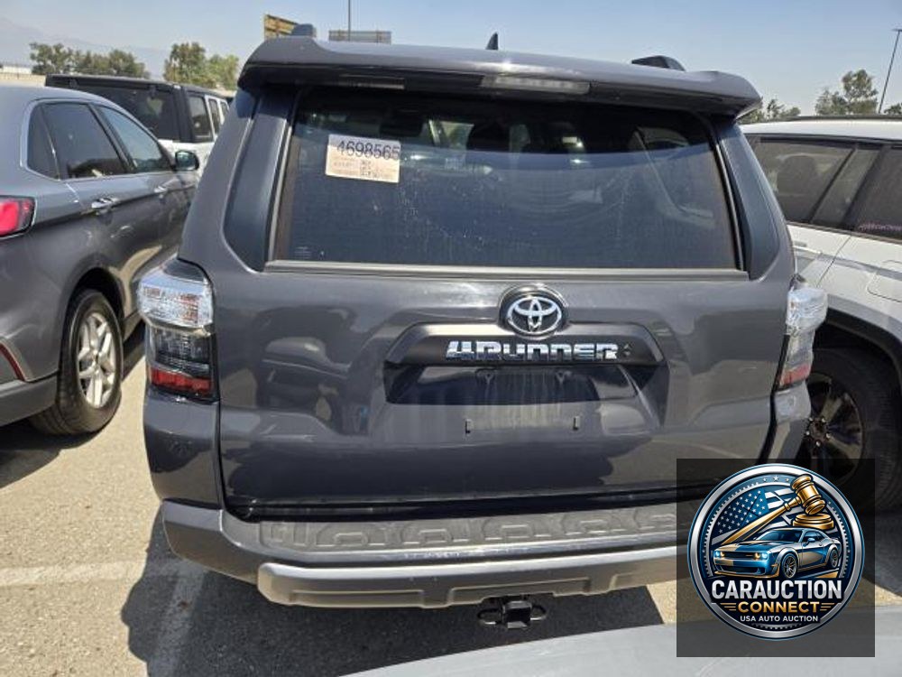 2024 Toyota 4Runner TRD Off Road