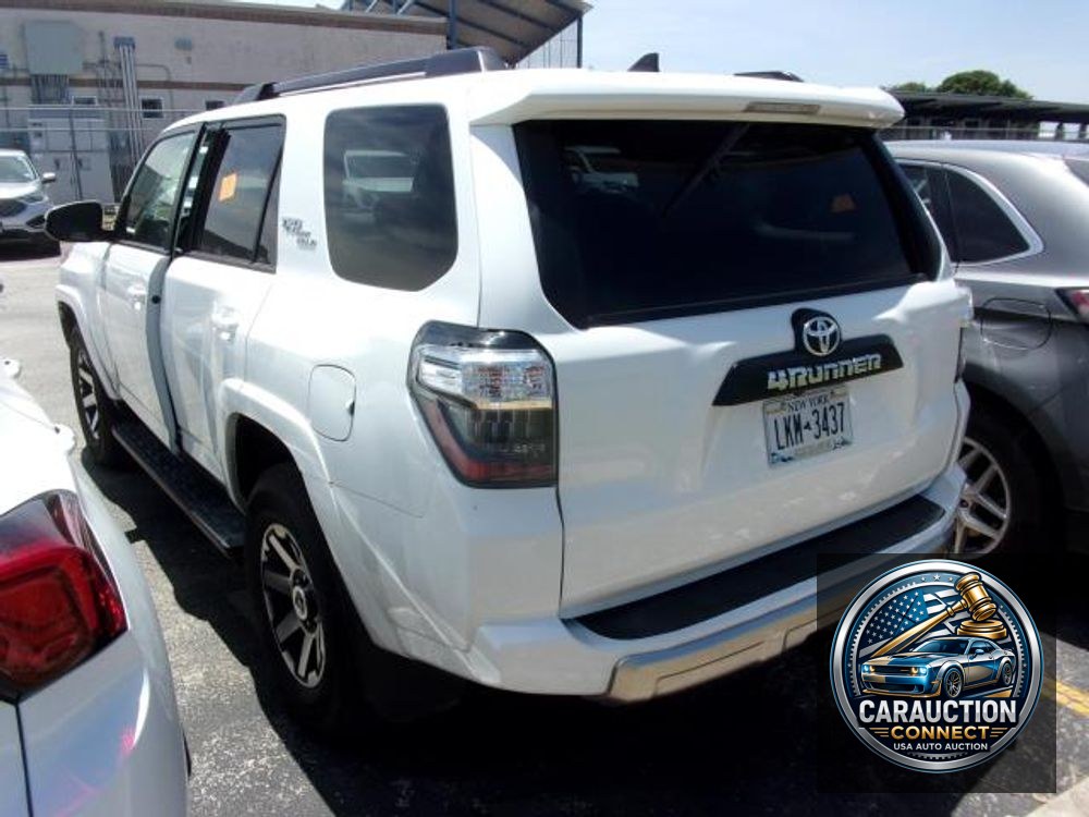 2024 Toyota 4Runner TRD Off Road