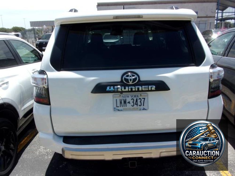2024 Toyota 4Runner TRD Off Road