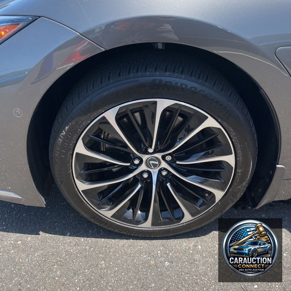 2022 Lexus LS 500h Base