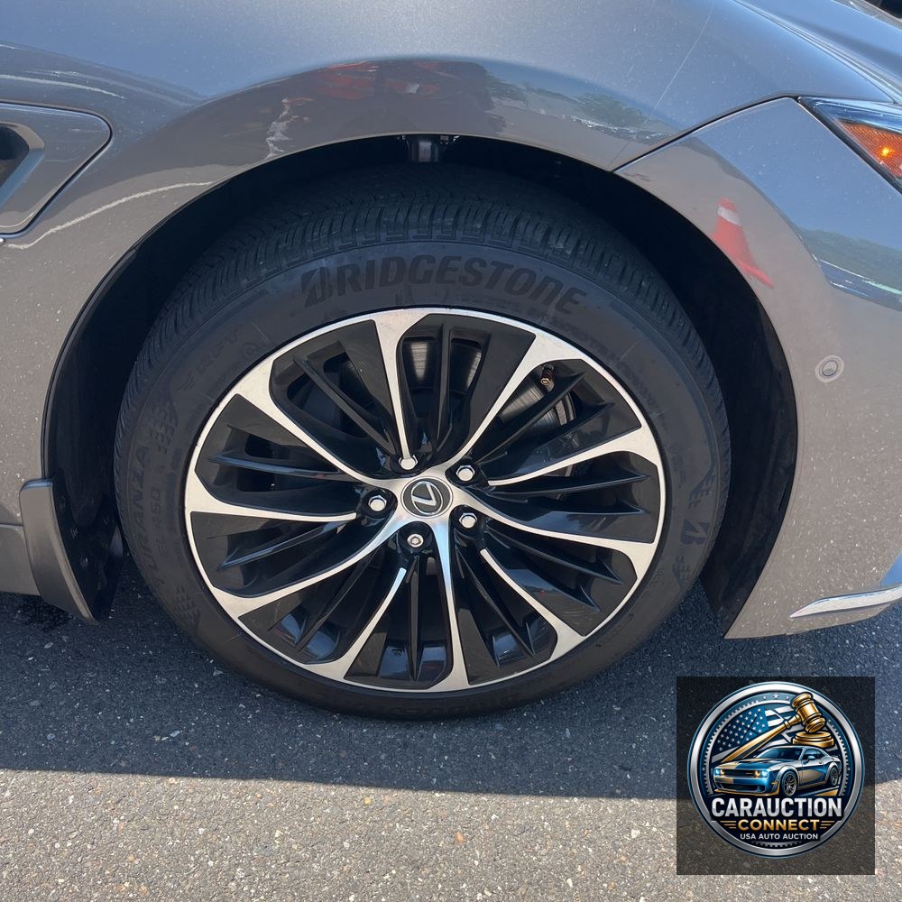 2022 Lexus LS 500h Base
