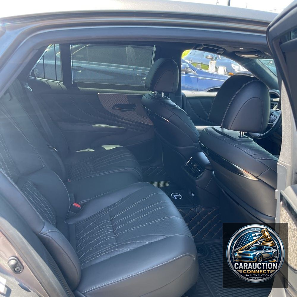2022 Lexus LS 500h Base