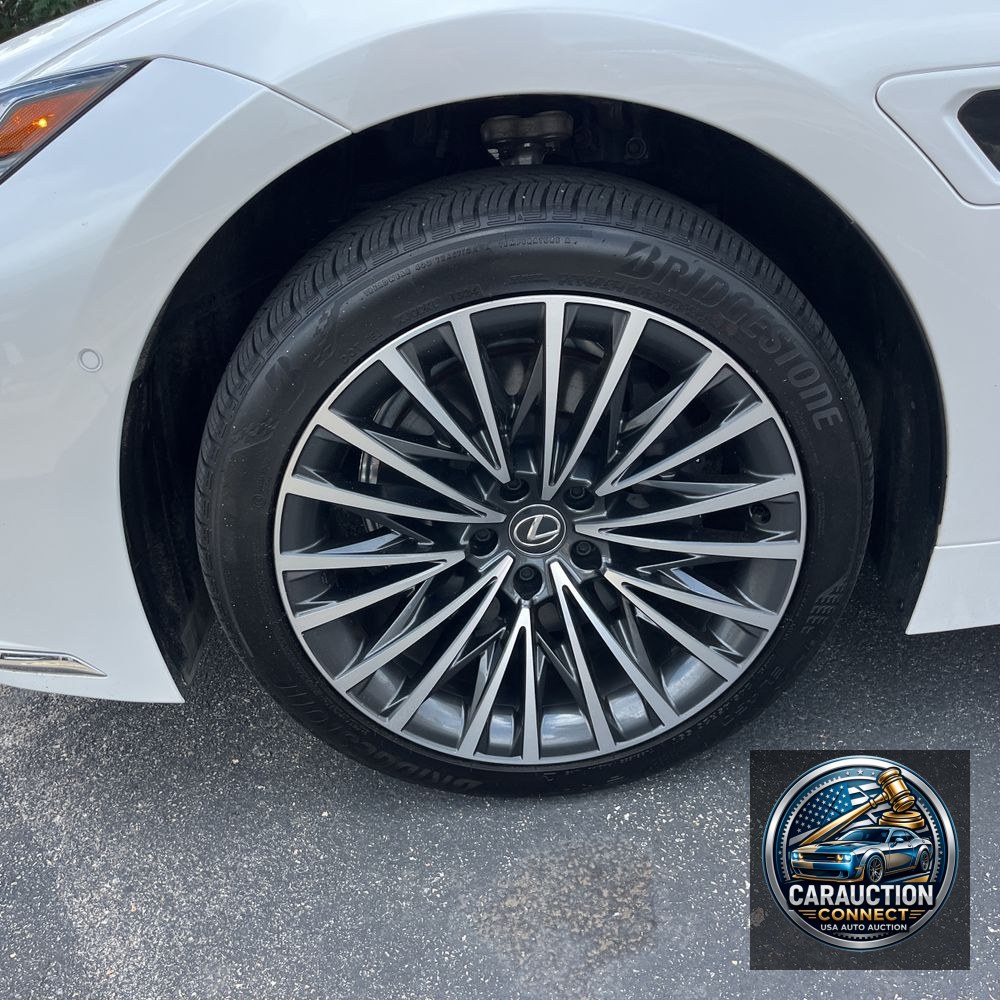 2024 Lexus LS 500h Base