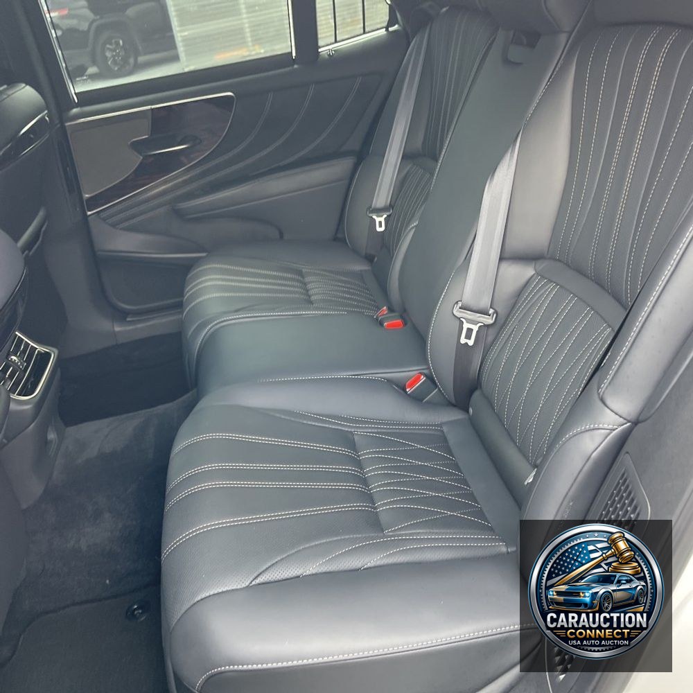 2024 Lexus LS 500h Base