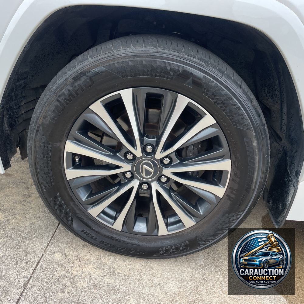 2022 Lexus LX 600 Premium