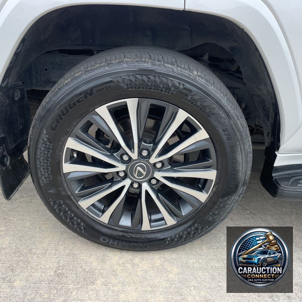 2022 Lexus LX 600 Premium