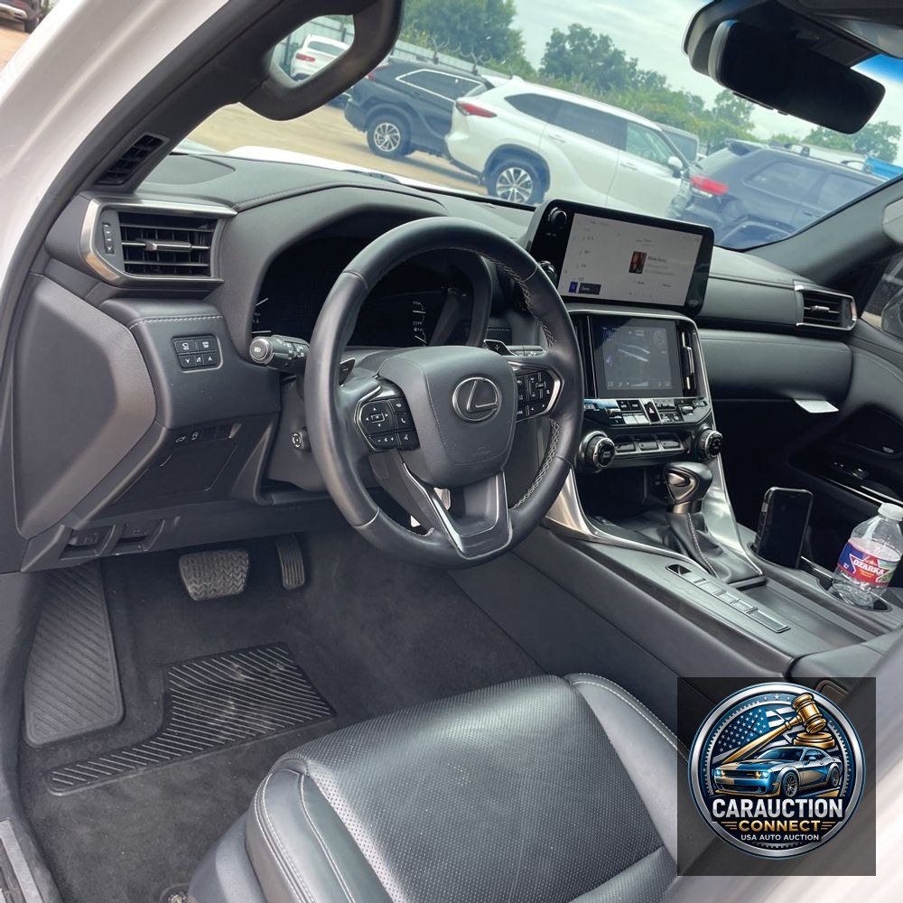 2022 Lexus LX 600 Premium