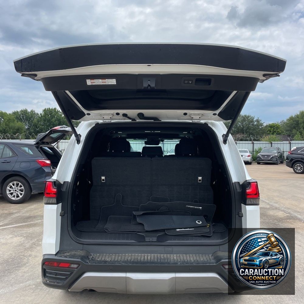 2022 Lexus LX 600 Premium