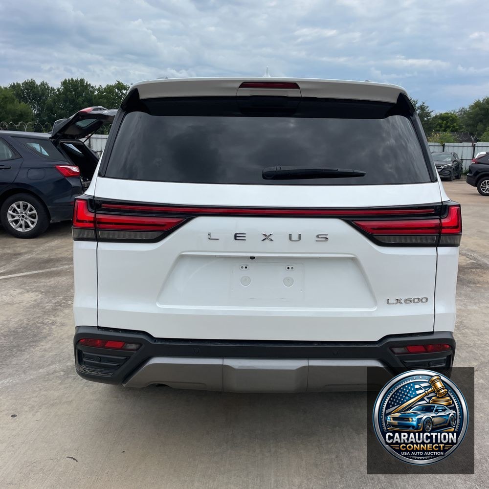 2022 Lexus LX 600 Premium