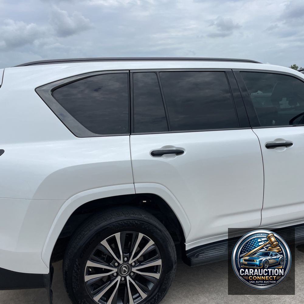 2022 Lexus LX 600 Premium