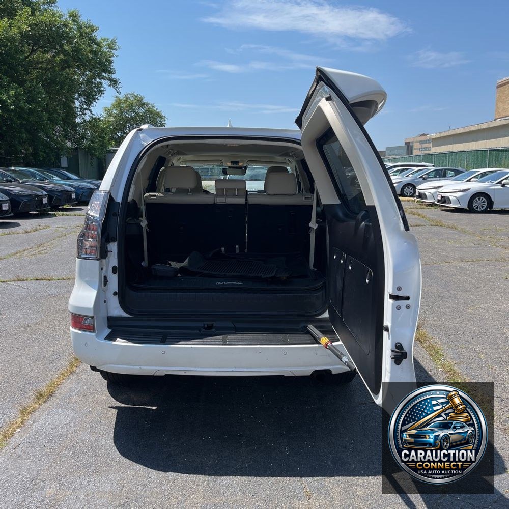 2022 Lexus GX 460 Base