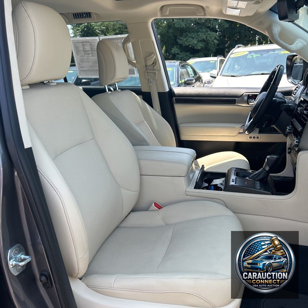 2023 Lexus GX 460 Base