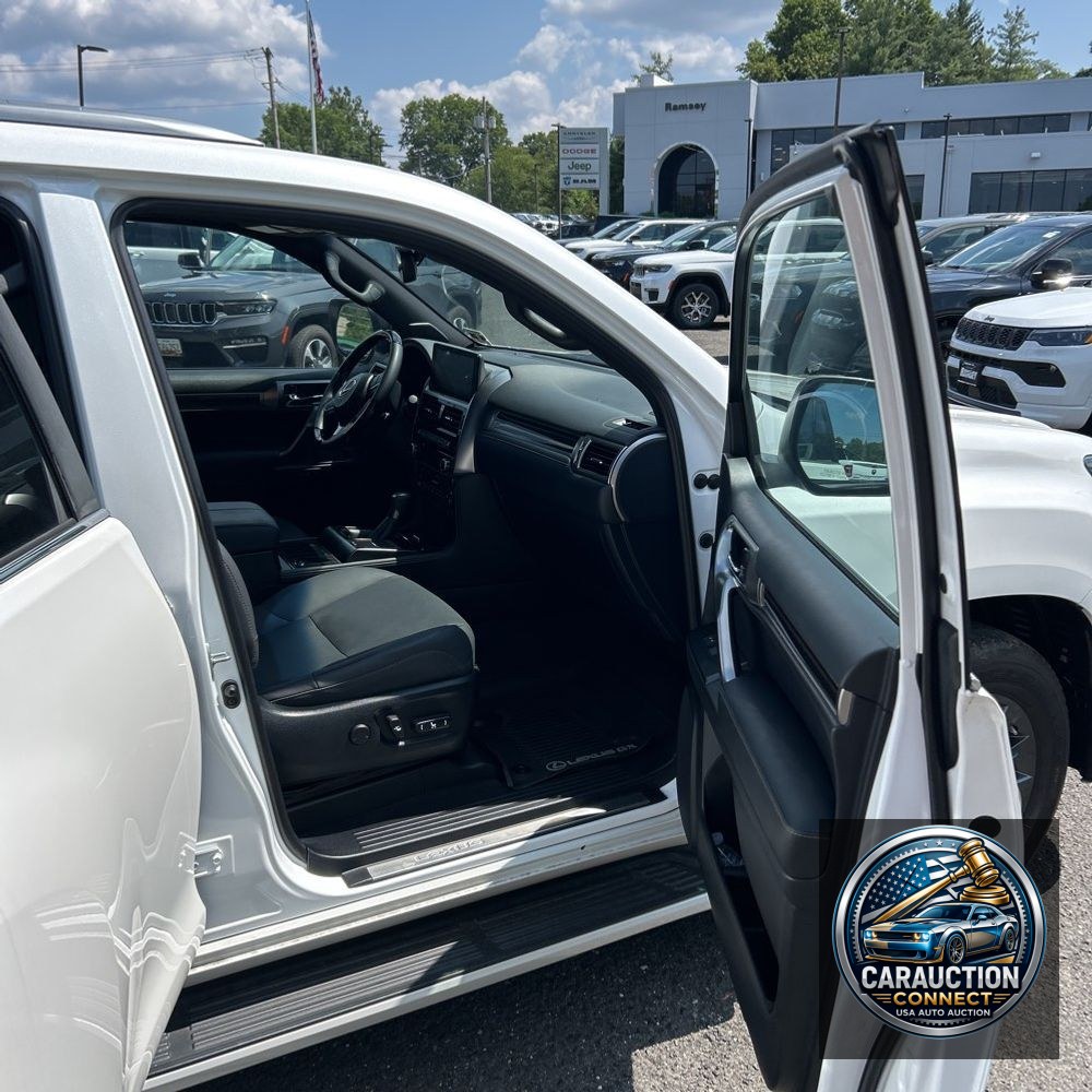2023 Lexus GX 460 Base