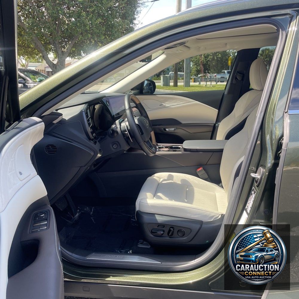 2024 Lexus RX 450h+ Luxury