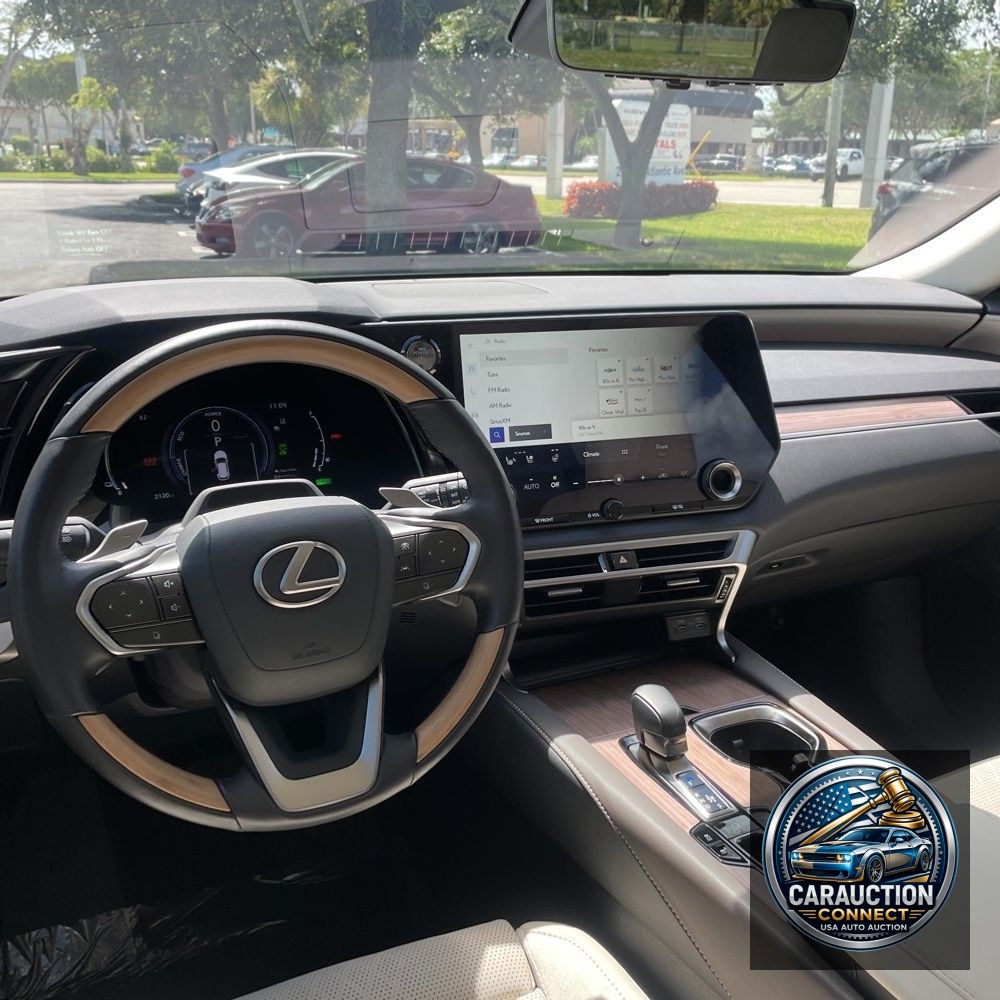 2024 Lexus RX 450h+ Luxury