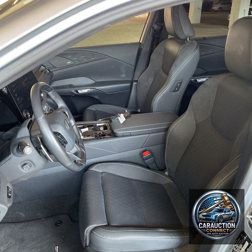 2024 Lexus RX 450h+ Luxury