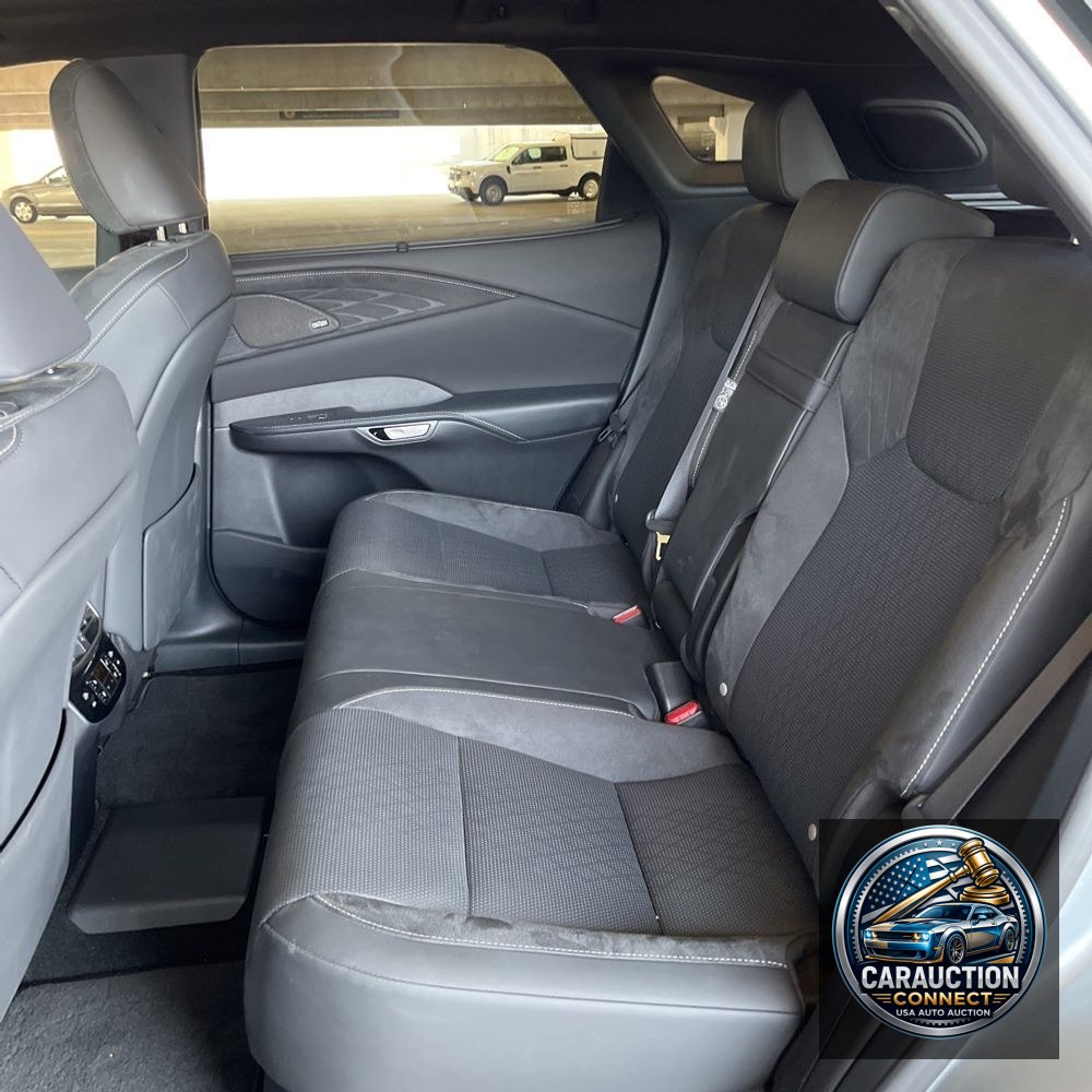 2024 Lexus RX 450h+ Luxury