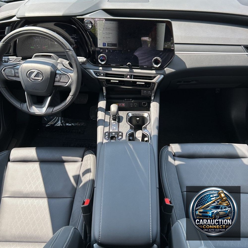 2025 Lexus RX 450h+ Luxury