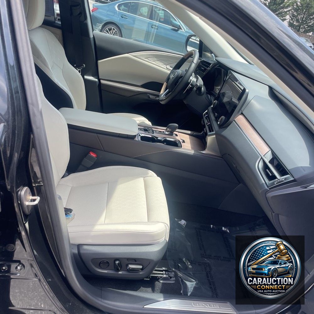 2024 Lexus RX 450h+ Luxury