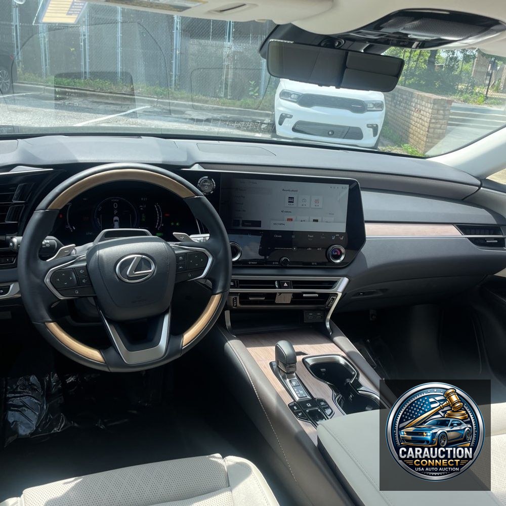 2024 Lexus RX 450h+ Luxury