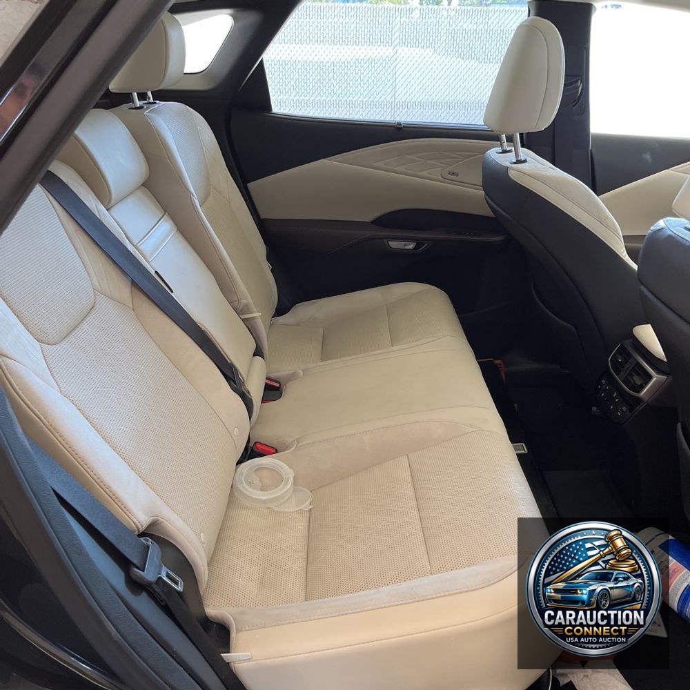 2024 Lexus RX 450h+ Luxury
