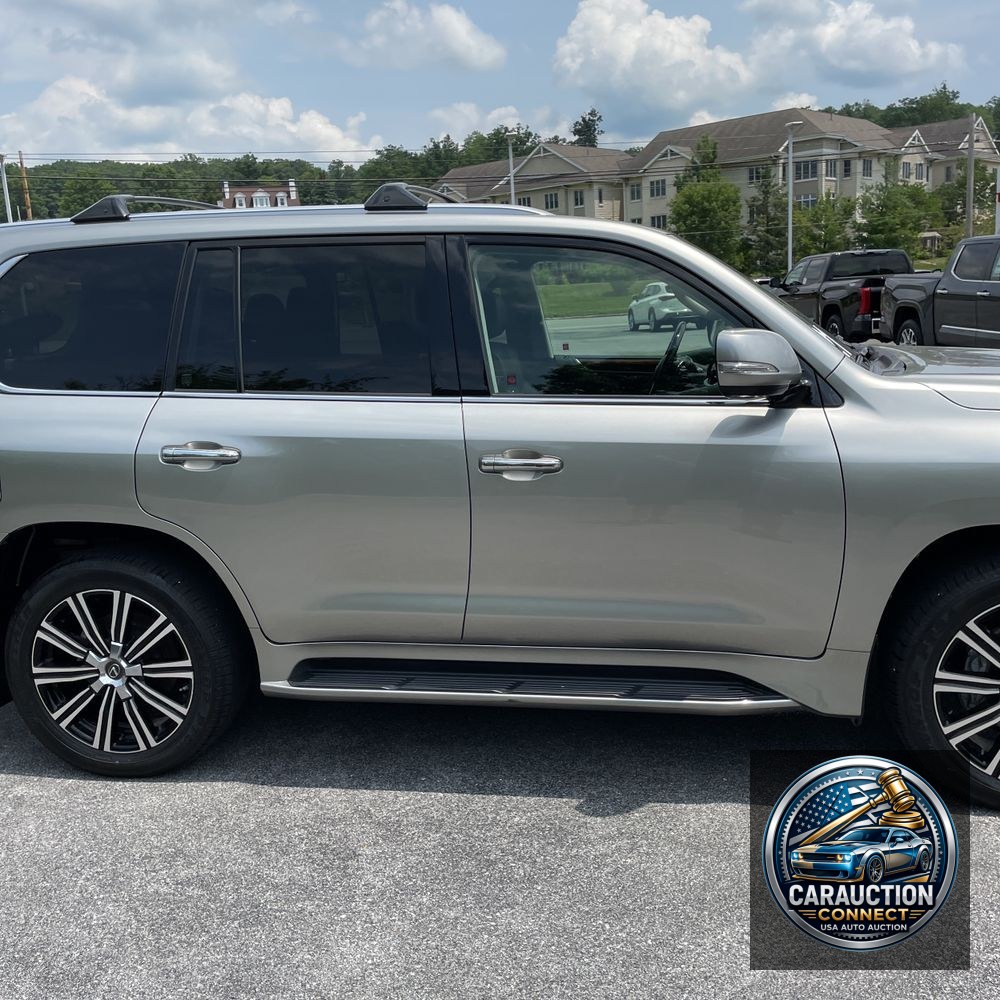 2021 Lexus LX 570 Three-Row