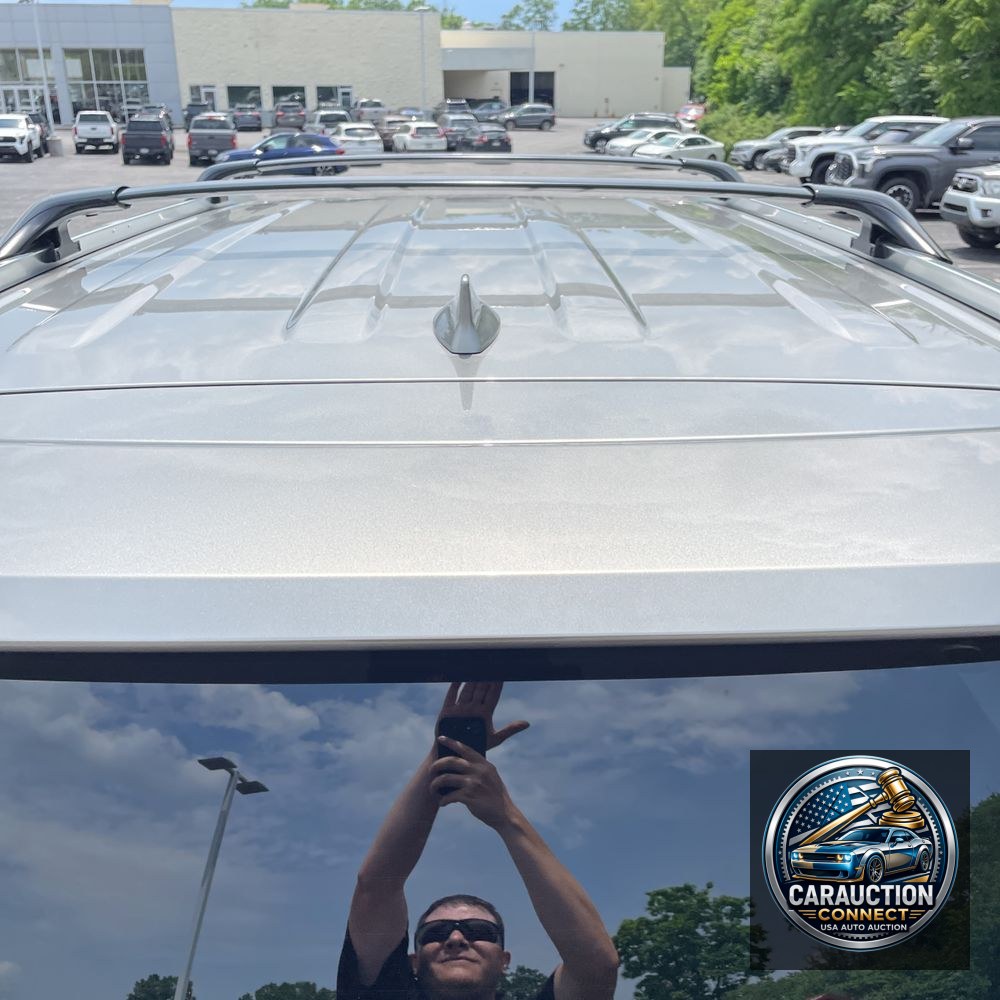 2021 Lexus LX 570 Three-Row